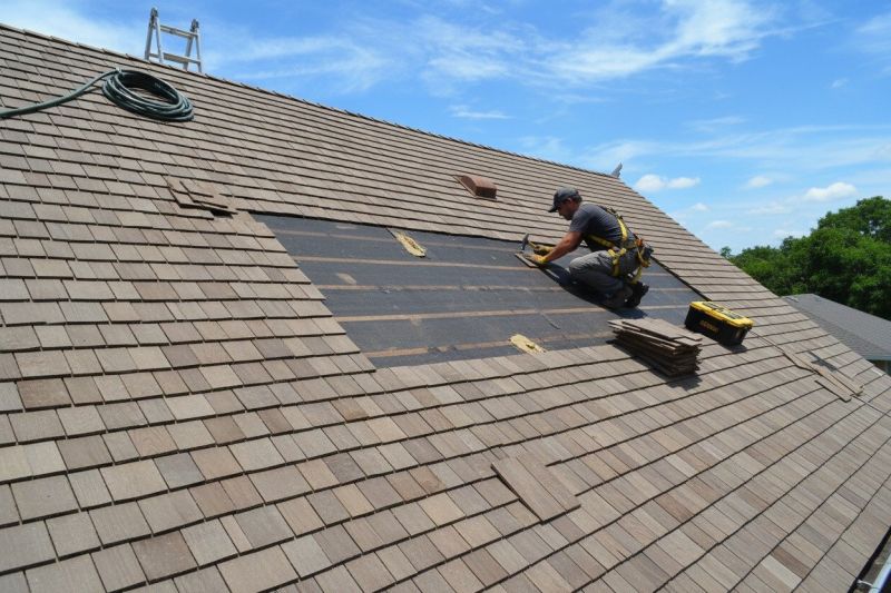 How To Tell When It’s Time For Roof Repair Or Replacement
